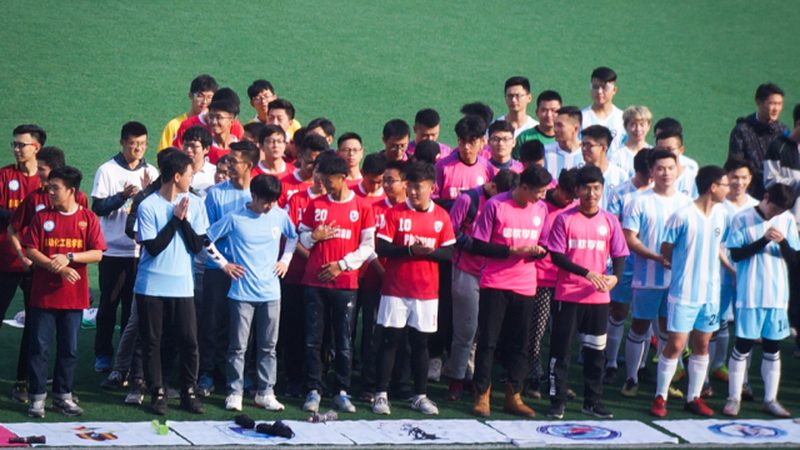 X2电容Y1电容：揭秘电容在电子元器件中的关键角色